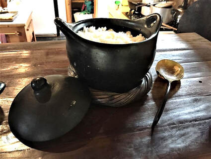 Olla con brasero barro La Chamba 