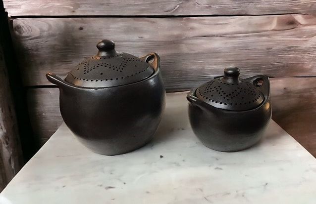Olla con brasero barro La Chamba 